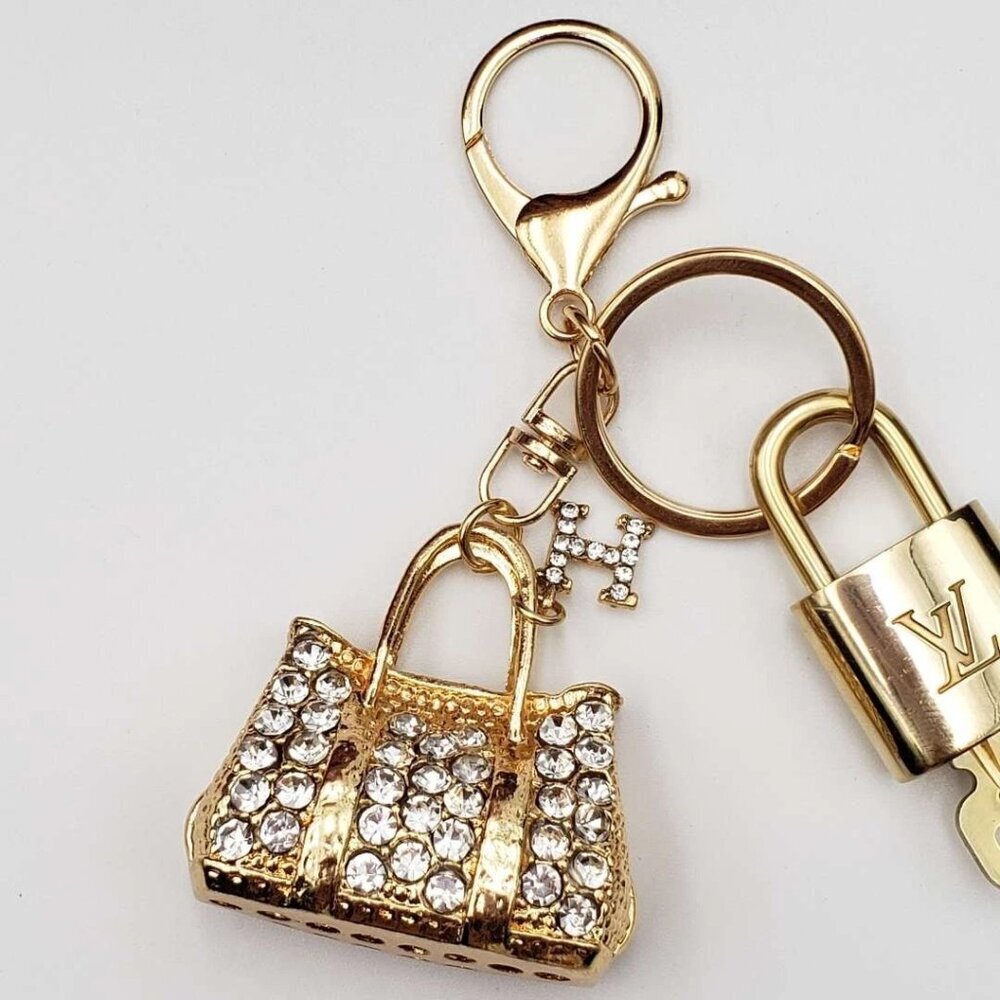 Authetnic Louis Vuitton Lock & Key w/ unbranded Rhinestone Bag Keycharm 010526 - Picture 5 of 8
